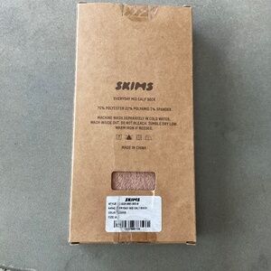 #87, 90, 92 NWT SKIMS EVERYDAY MID CALF SOCK COLOR:SIENNA SIZE: MEDIUM